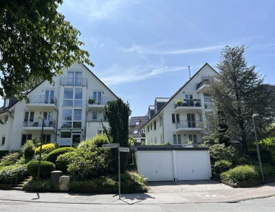 VON PRIVAT: Moderne 3-Zimmer-EG-Wohnung mit 2 Terrassen und Garten, Doppelstellplatz in Top Lage