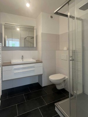 Frisch sanierte 3-Zimmer-Wohnung im Rosengärtchen | PKW-Stellplatz + Süd-Loggia