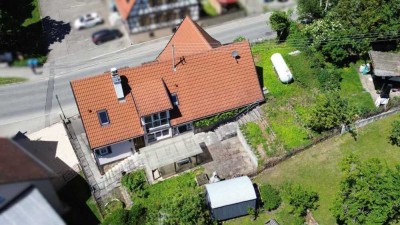 Zum Basteln, zum Wohnen, für Autos, zum Arbeiten... komplett saniert für tausend Möglichkeiten