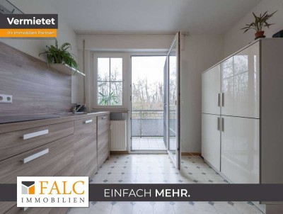 Gemütliche 2 Zimmer Wohnung mit Balkon, Küche und Stellplatz ab 01.05.2024 zu vermieten.