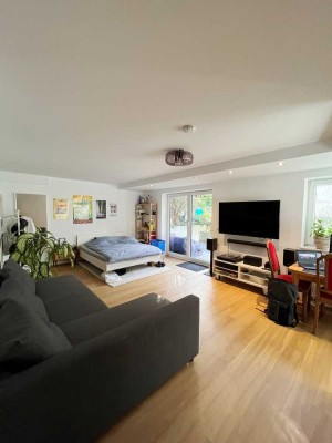 AW 1919 IVD. Brühl, modernes Gartengeschoss Apartment mit Stellplatz