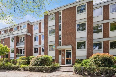 Renoviert und bezugsfertig - Charmante 4-Zimmer-Wohnung mit Westbalkon und Tiefgaragenstellplatz!