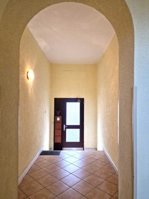 IMWRC – Geräumige und helle DG-ETW in Barmen!