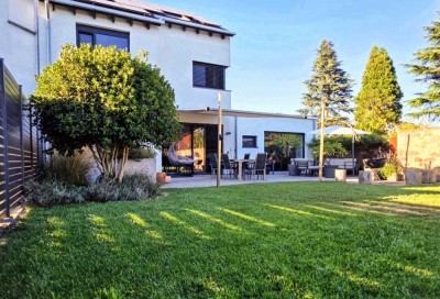 - PROVISIONSFREI von Privat - 8-Zimmer-Haus mit gehobener Innenausstattung in Hanhofen