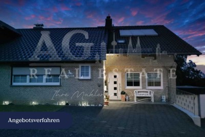 Großzügiges Einfamilienhaus mit Einliegerwohnung und traumhaftem Ausblick