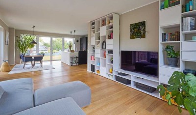 Moderne, lichtdurchflutete Penthouse-Wohnung mit großer Dachterrasse!, inkl. TG-Stellplatz und EBK