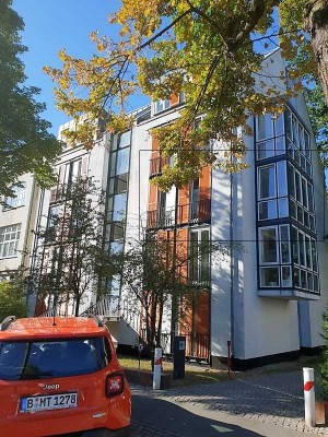 Topambiente in beliebter Lage: Helle Wohnung für 2 Personen