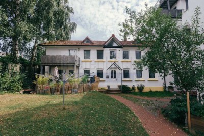 Charmante Wohnung im Gartenhaus mit Terrasse und Balkon! Direkt an der Kieler Förde