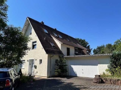 Traumwohnung mit Terrasse, Doppelgarage und Garten am Rodenhof
