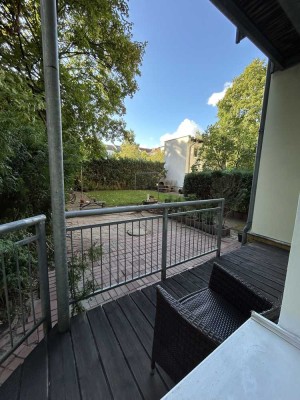 3-Zi-Wohnung mit großem Balkon und eigener Gartenterrasse. Provisionsfrei- Gohlis-Süd