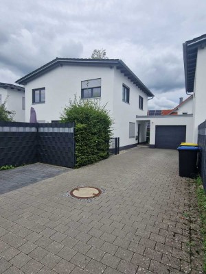 Geräumiges, preiswertes 6-Raum-Haus in Illertissen