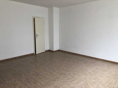 1 Zimmer Wohnung in zentraler Lage mit EBK u. Waschm.