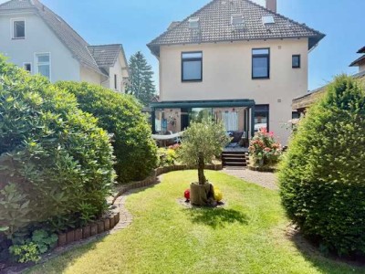 Charmante und familienfreundliche Altbauvilla in idyllischer Lage nahe der Elbe