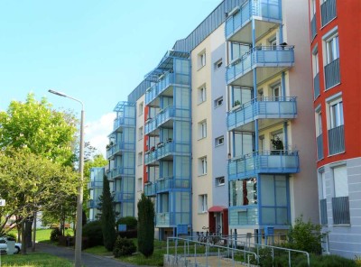 Helle 3-Raumwohnung mit großem überdachten Balkon