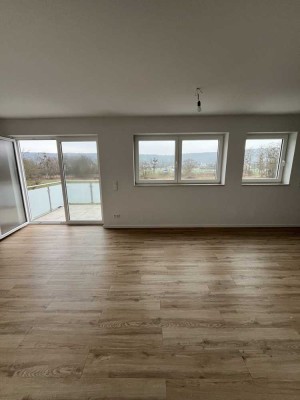 Neubau Kfw 55, 2 Zimmer Wohnung mit Balkon,Einbauküche und Stellplatz, 2Jahre Heizkostenfrei