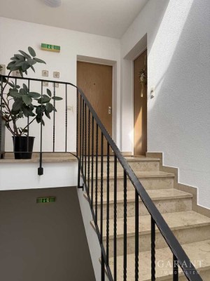Gemütliche 2 Zimmer-Dachgeschoss-Wohnung mit Stellplatz!