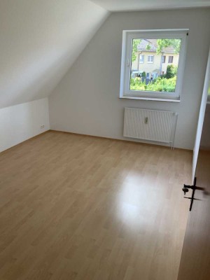 Modernisierte 2-Zimmer-Wohnung mit Einbauküche in Quickborn