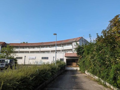 Freundliche 1-Raum-Wohnung mit EBK + PKW-Stellplatz in Magdeburg - Alt Olvenstedt erwartet Sie!