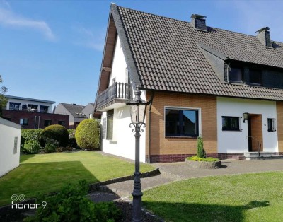 Doppelhaushälfte mit Garten