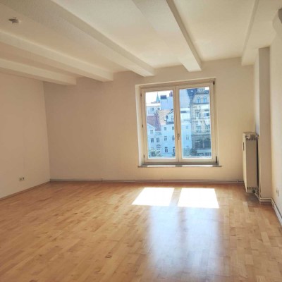 Besicht. 28.05.25 / 17 Uhr! 3-Zimmer-Wohnung mit sonniger Terrasse am Markt