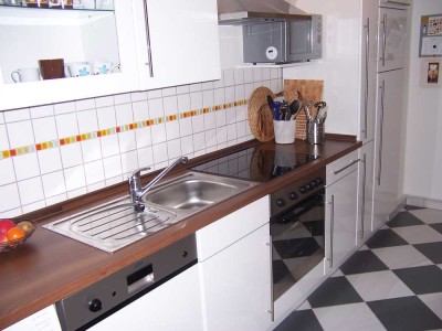 Moderne 2 Zimmer Wohnung auf 60 m² in Nürnberg mit Bad neu, EBK ohne Ablöse uvm.!