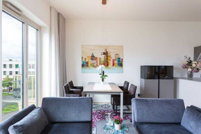 Lichtdurchflutete  3- bis 4-Zimmer-Dachgeschosswohnung am Volkspark mit Süd-Balkon & Top-Ausstattung