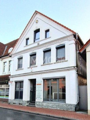 Gepflegtes Zuhause für die Familie !! Zentral Mit Kamin und Garten !!!