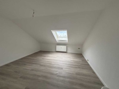 Grundrenvovierte Dachwhg.: 2 ZKB- 52 m² mit Gemeinschaftsgarten Wi-Breckenheim € 520,- + NK