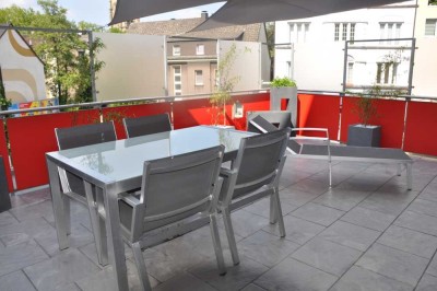 Exklusive 3 Zimmer Wohnung + KDB mit großer Dachterrasse