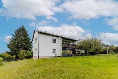 Zweifamilienhaus in ruhiger Lage von Schömberg