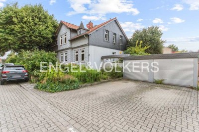 CHARMANT UND GEMÜTLICH! EFH MIT DOPPELGARAGE & IDYLLISCHEM GARTEN
