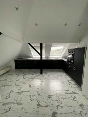 Schöne, gemütliche 2 Zimmer Wohnung mit neuer Einbauküche in Buer!!