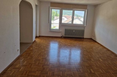 Helle 3,5 Zi-Wohnung in ruhiger Stadtrandlage mit schöner Aussicht