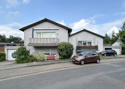 Dinslaken - vermietete Eigentumswohnung im 4-Parteienhaus mit Balkon und Garagenstellplatz