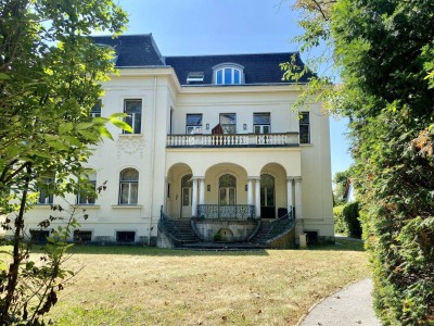 Terrassenwohnung in Jugenstilvilla