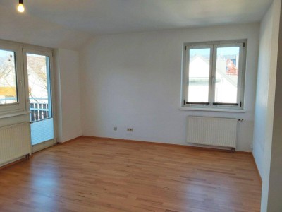 3 Zimmer Traumwohnung mit Balkon in Krummnussbaum