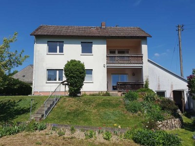 Blicklage!
Familienfreundliches 1-Familienhaus mit Garage im Grünen