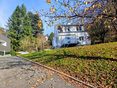 EXKLUSIV MIT MODERNISIERTEM ALTBESTAND UND PANORAMABLICK - IN ST. PETER