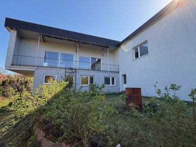 Großes Einfamilienhaus in beliebter Wohnlage mit Fernblick