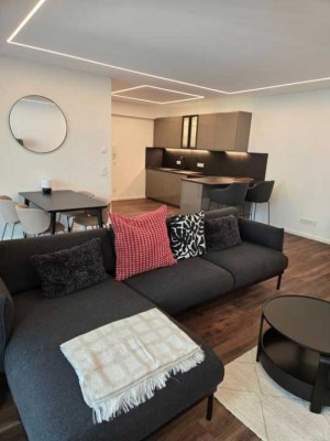 Offene Maisonette-Wohnung mit geh. Innenausstattung mit Balkon und EBK