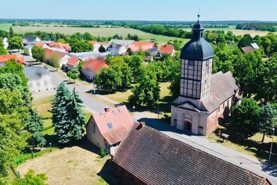 Historischer Pferdestall auf altem Rittergut