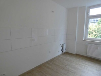 ** Modernisierte 2-Zi-Wohnung in Essen-Frohnhausen sucht einen neuen Mieter **