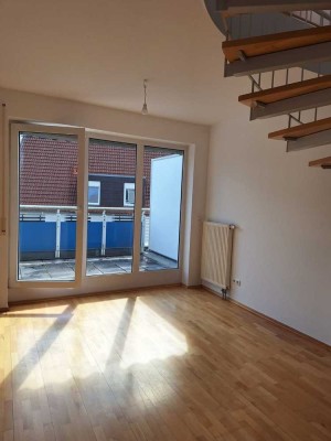 Helle 3-Zimmer Maisonette-Wohnung im 2.+3. OG mit Balkon in Hofheim am Taunus