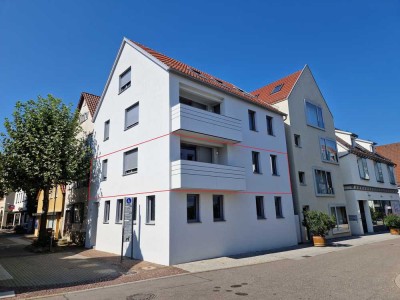 Kernsanierte 2-Zimmer-Wohnung mit Balkon mitten im Zentrum von Kirchheim unter Teck