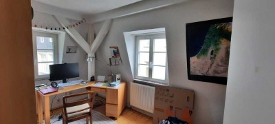 Südviertel  3-Raum-DG-Wohnung in Marburg mit Garten