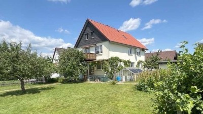 Kaufpreis gesenkt! Wunderbar gelegenes Zweifamilienhaus, Baugrundstück möglich