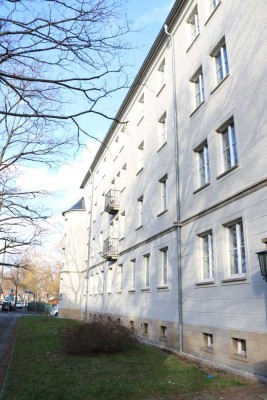 Frisch sanierte 3-Raumwohnung mit Balkon!