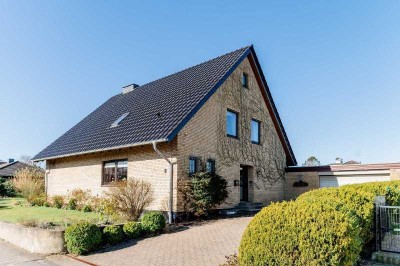 Raum für viel Leben - Großes Einfamilienhaus mitten in Satrup