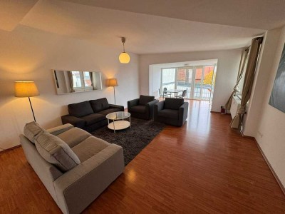 Schönhauser Allee: Dachgeschoss, 3-Zi, 2 Bäder + Terrasse, 137 m² möbliert per SOFORT zu VERMIETEN