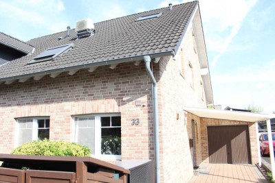 Energieeffizienzklasse A+: Hochwertige Doppelhaushälfte mitten in Jüchen am Ende einer Spielstraße